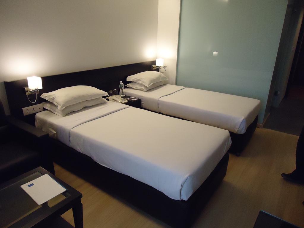 Comfort Inn Sunset Αχμπανταμπάντ Εξωτερικό φωτογραφία