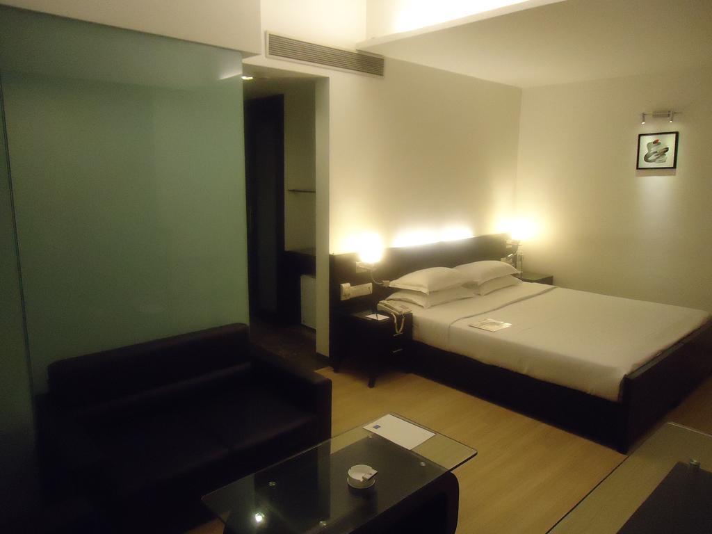 Comfort Inn Sunset Αχμπανταμπάντ Εξωτερικό φωτογραφία