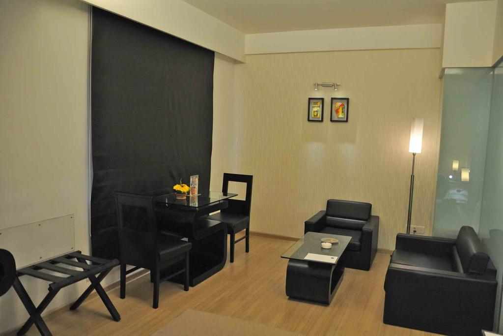 Comfort Inn Sunset Αχμπανταμπάντ Εξωτερικό φωτογραφία
